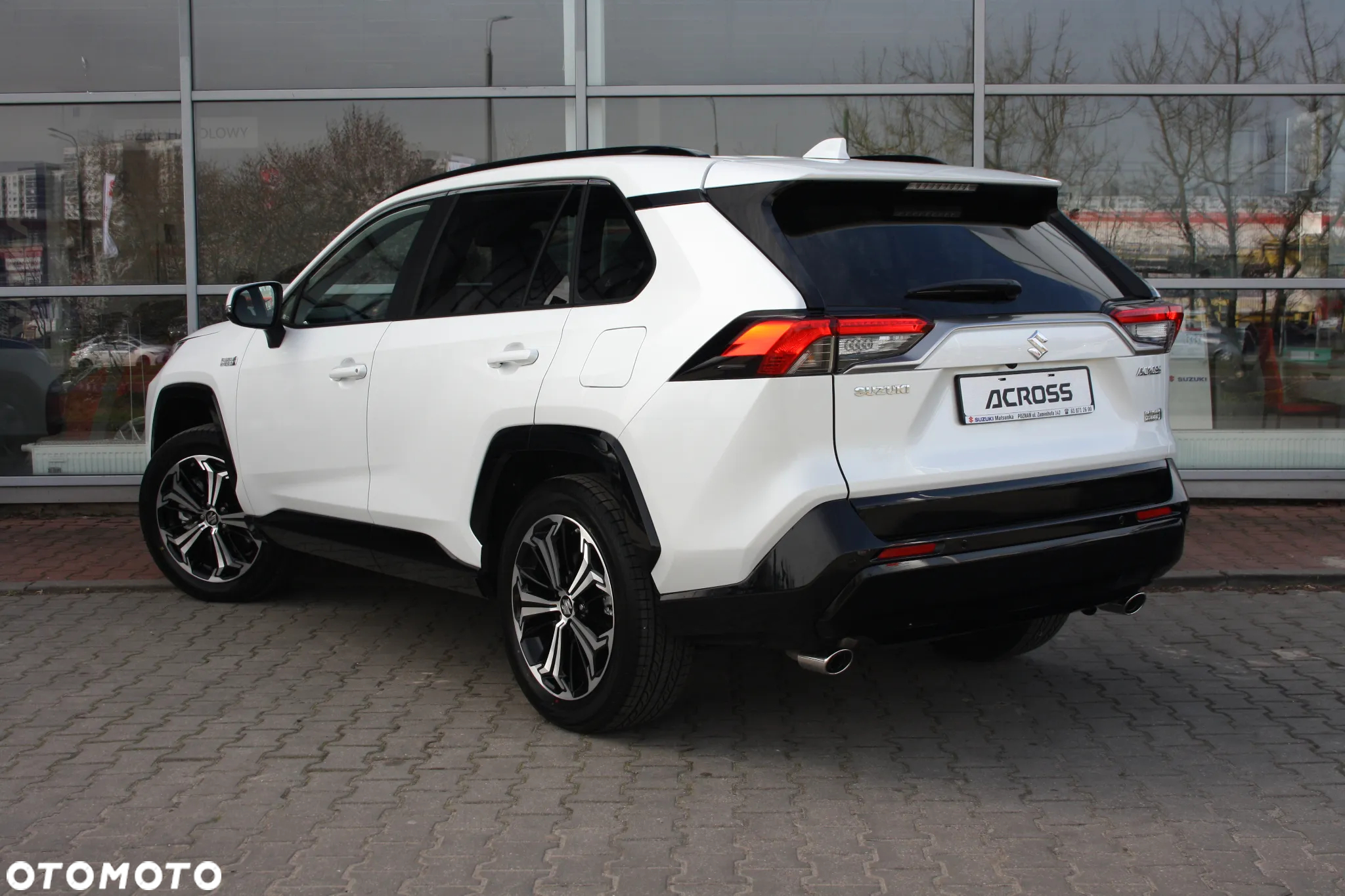 Suzuki Across 2.5 Plug-in Hybrid Elegance 4WD CVT - 6