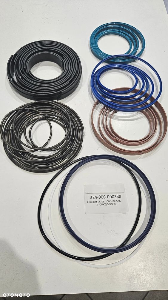Komplet uszczelnień - 1