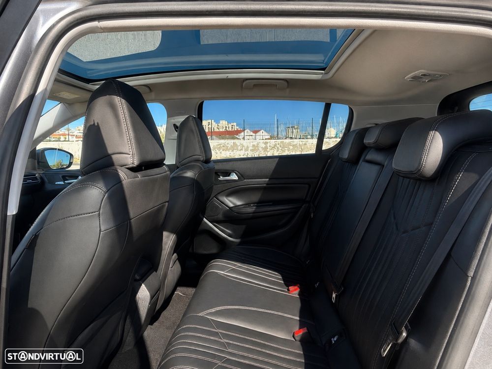 Peugeot 308 1.2 PureTech Allure Full LED - 3
