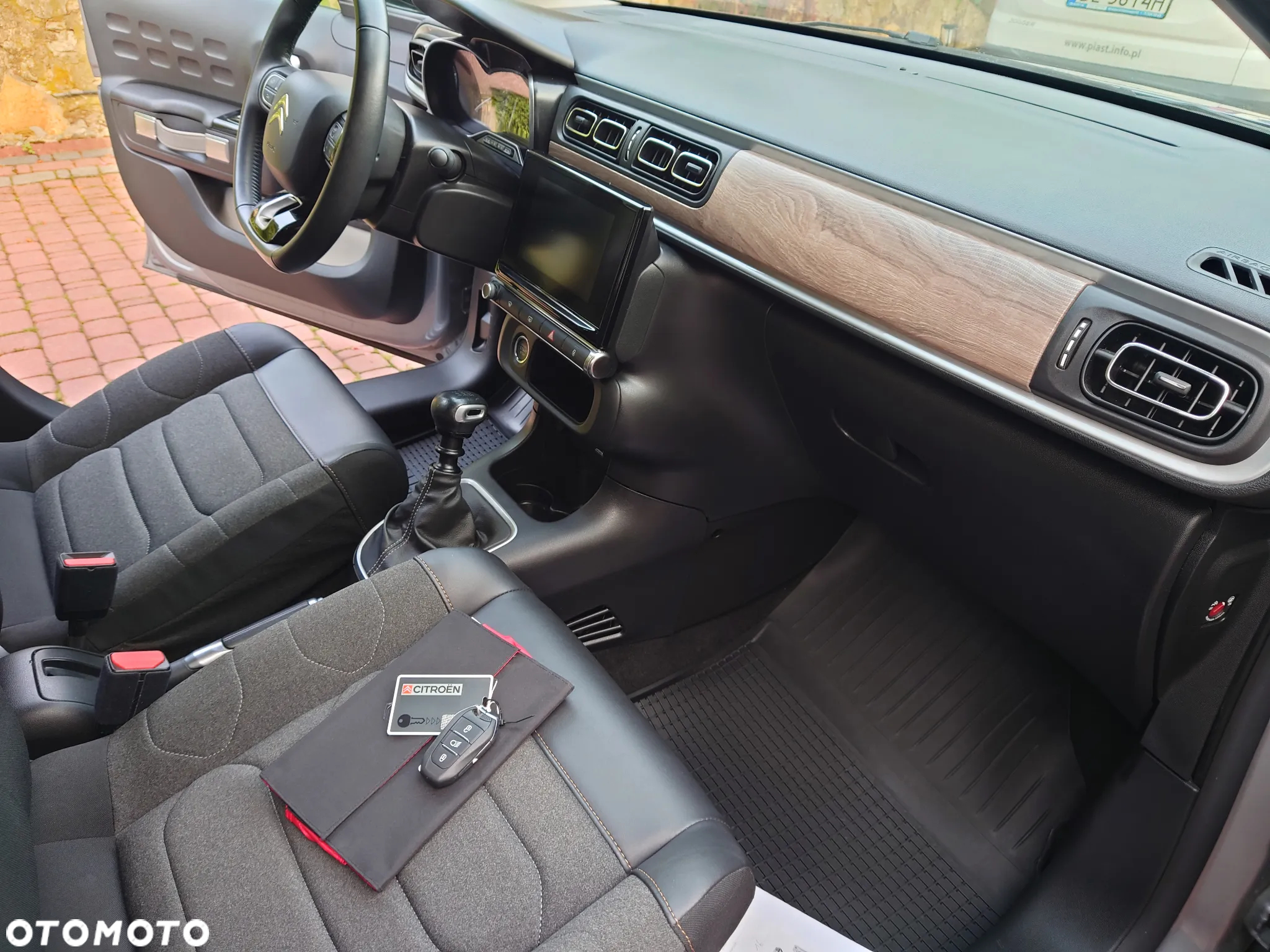 Citroën C3 1.2 PureTech Shine - 21