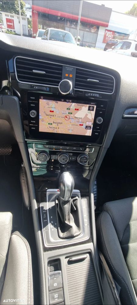 Volkswagen Golf - 12