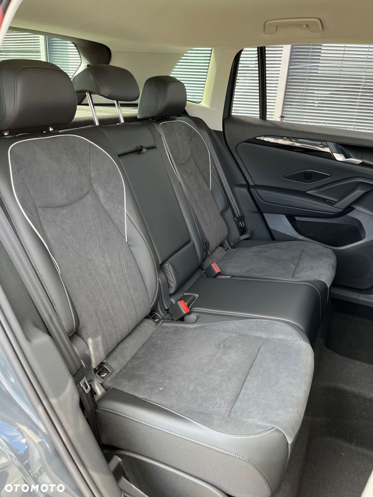 Volkswagen Tiguan - 10