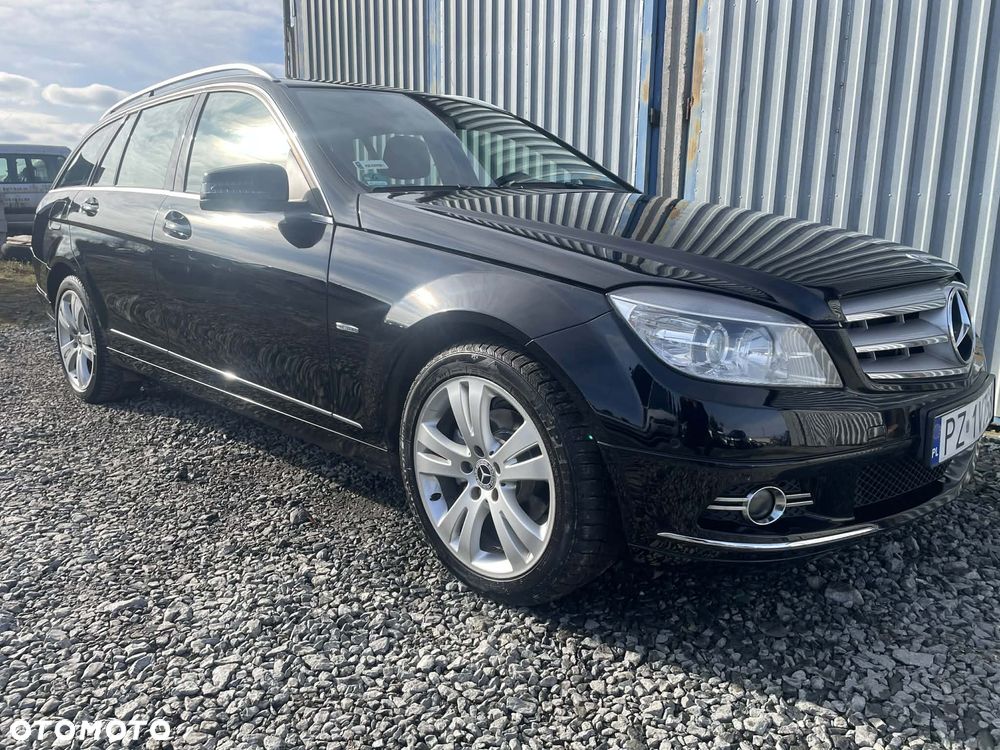 Mercedes-Benz C-Class 2010 photo 5