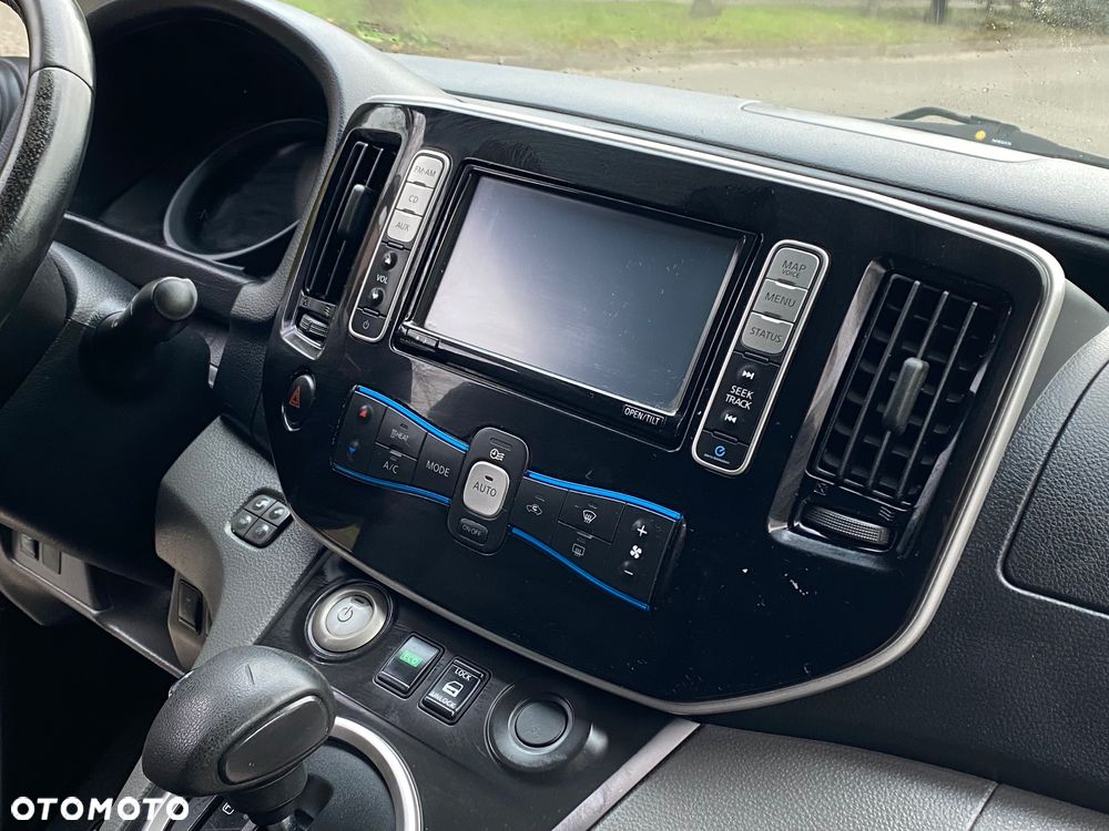 Nissan E-NV200 - 10