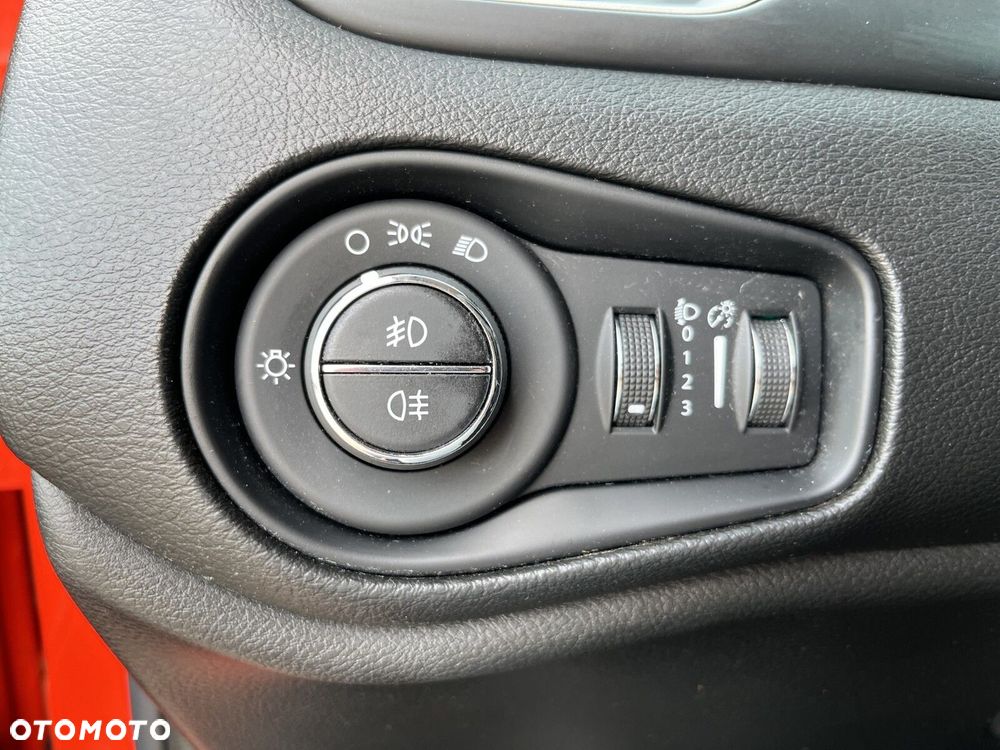 Jeep Renegade - 23