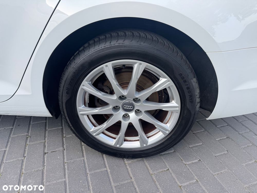 Audi A4 Limousine 2.0 TFSI ultra S tronic - 22