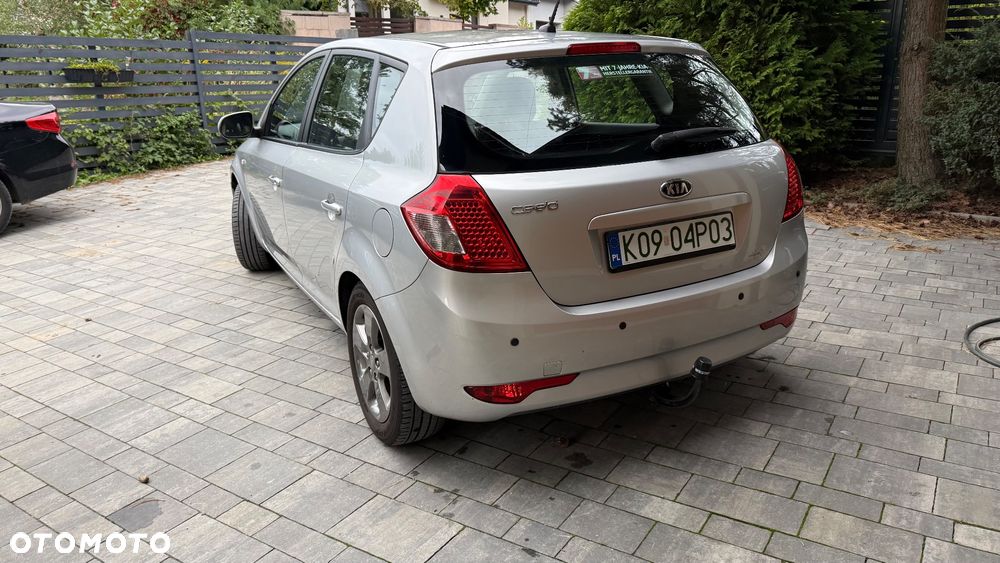 Kia Ceed 1.4 CVVT Attract - 10