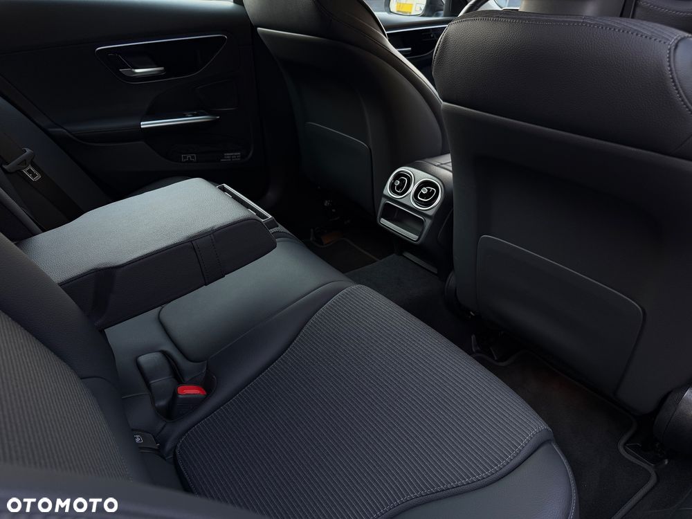 Mercedes-Benz Klasa C 200 d 9G-TRONIC Avantgarde Advanced - 29