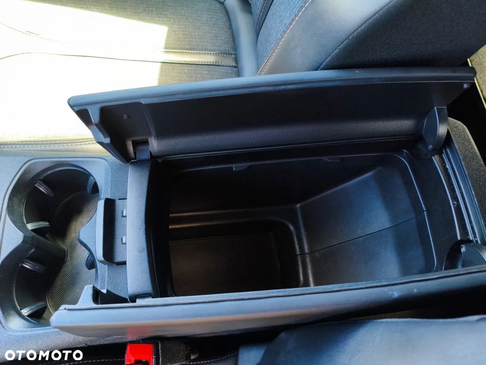 Peugeot 3008 PureTech 130 Stop & Start EAT6 Allure - 20