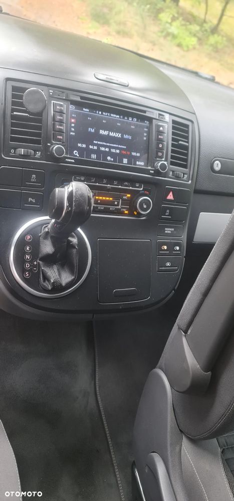 Volkswagen Multivan - 22