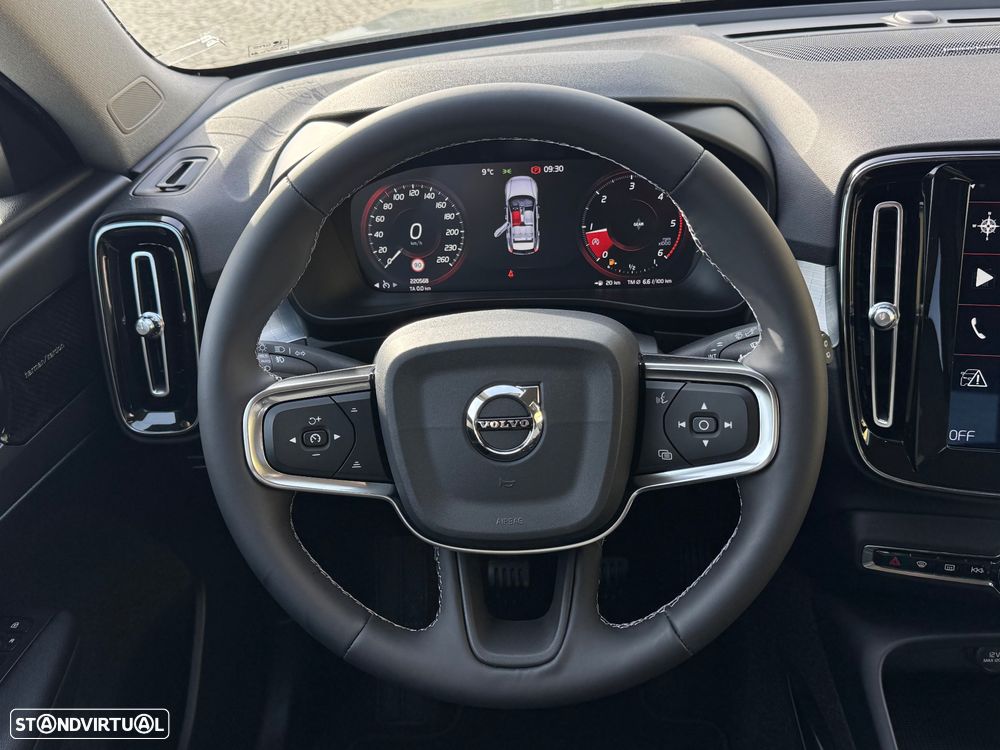 Volvo XC 40 2.0 D3 Momentum Plus - 13