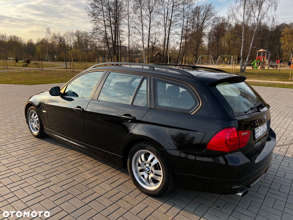 BMW Seria 3 318i Edition Sport - 5