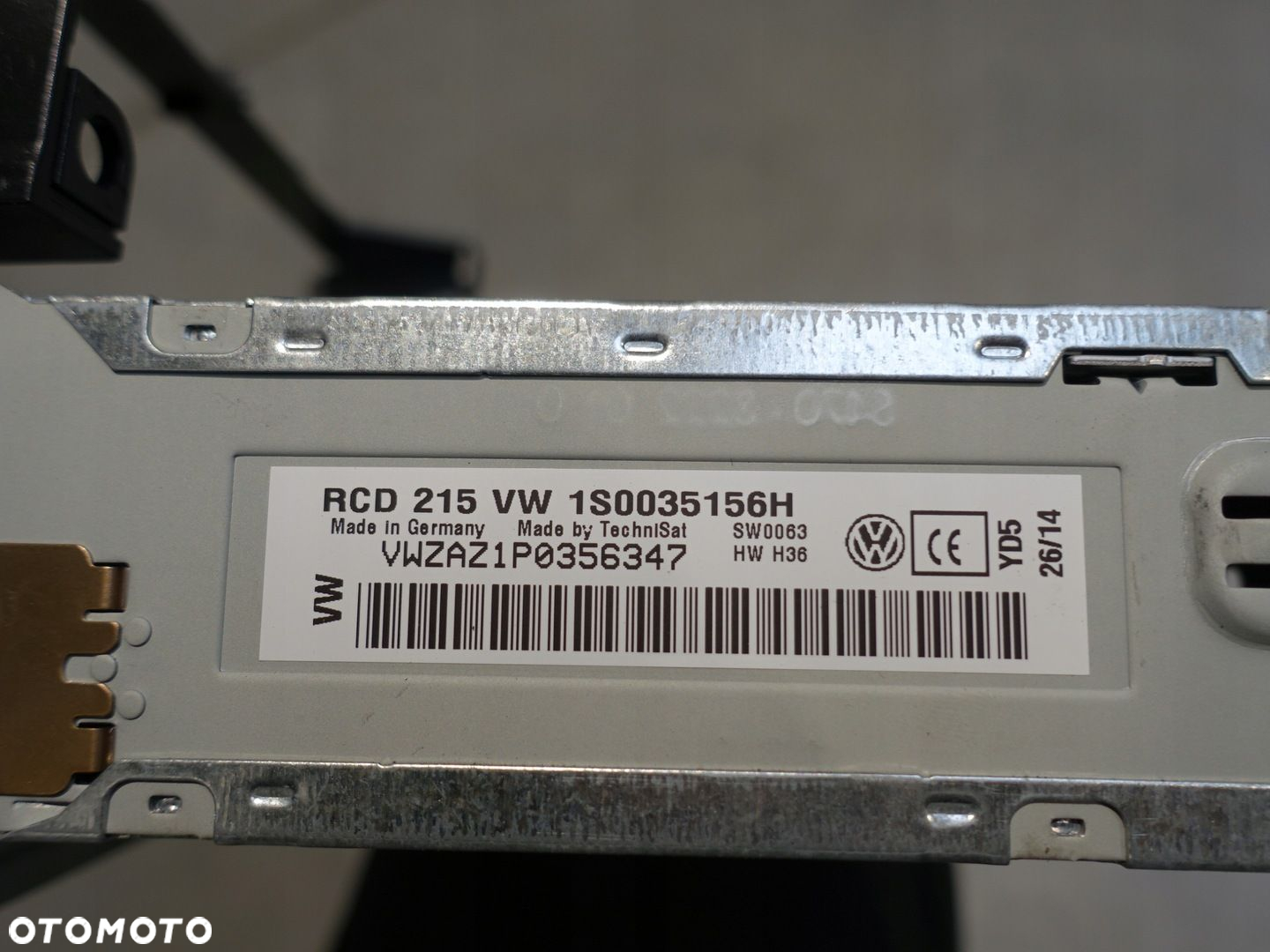 VW UP ORYGINALNE RADIO Z CD RCD 215 RCD215 KOD ORYGINAŁ OE 1S0035156H - 4
