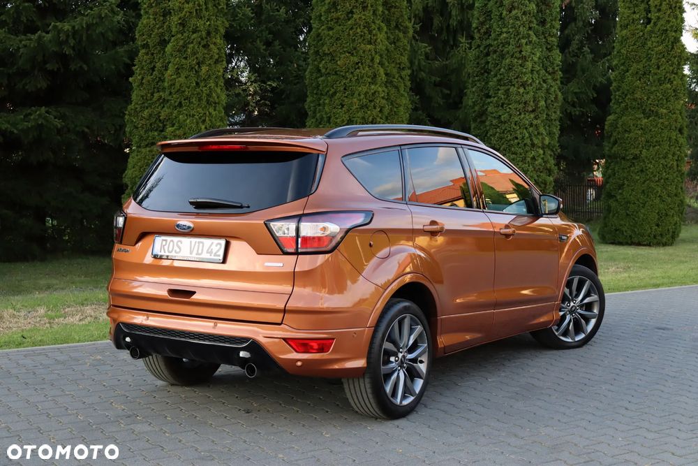 Ford Kuga 1.5 EcoBoost 2x4 ST-Line - 12