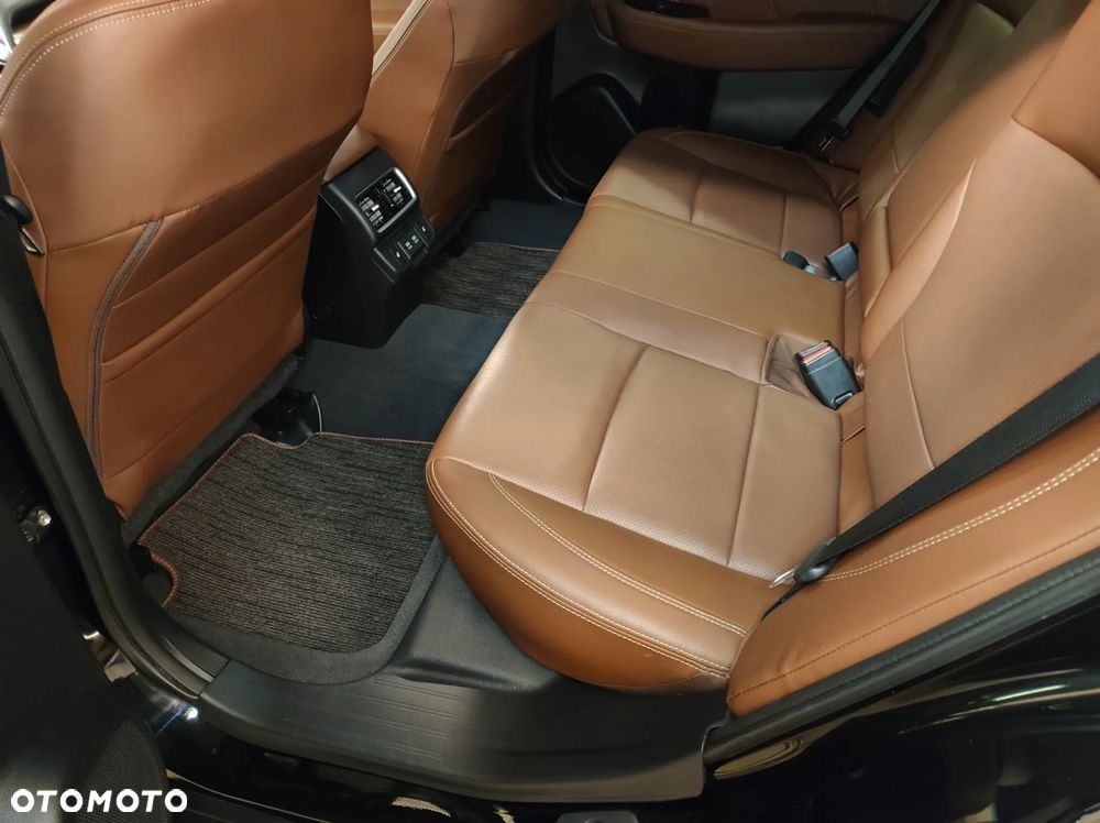 Subaru Outback 2.5i Exclusive (EyeSight) Lineartronic - 12