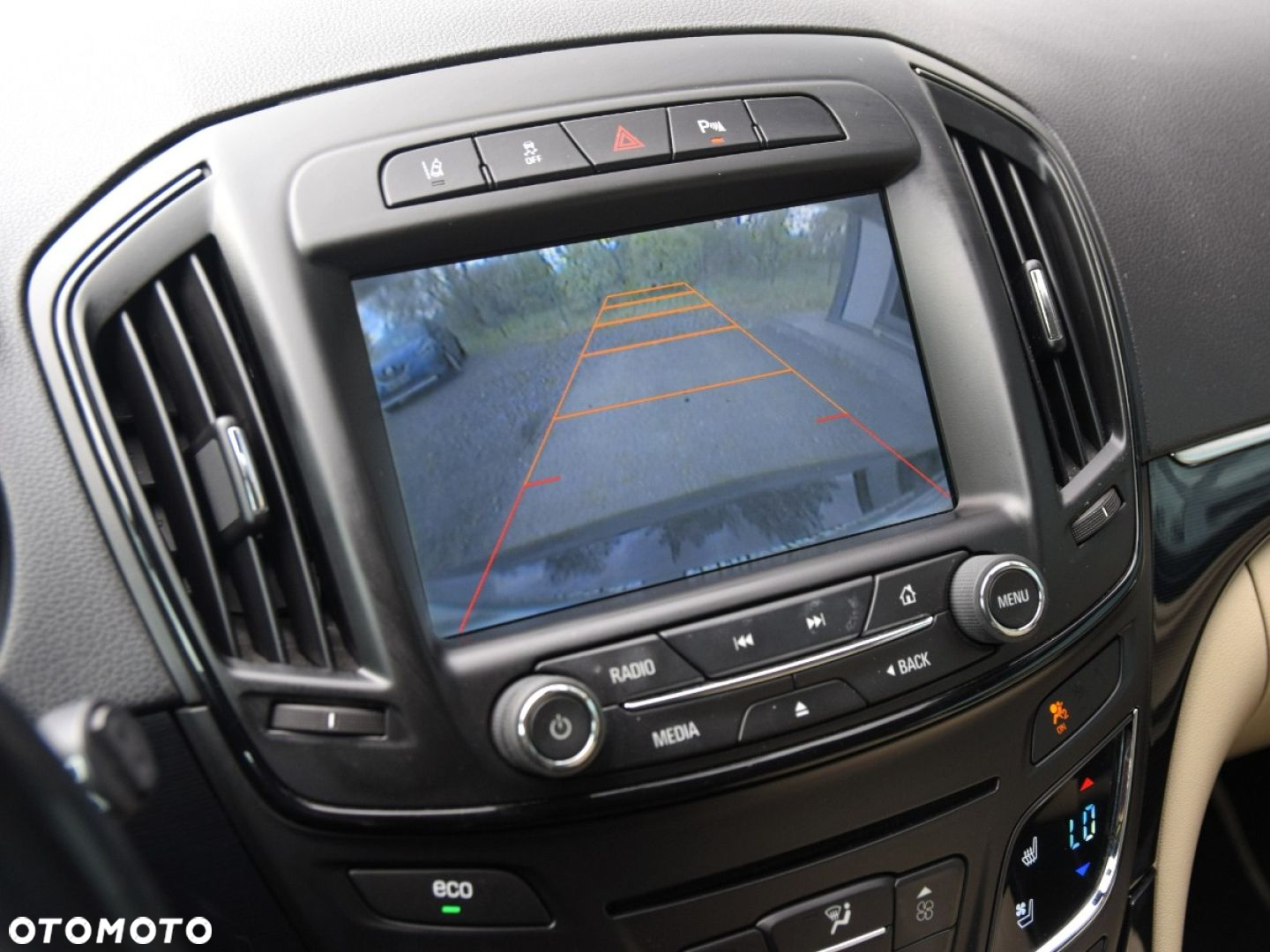 Opel Insignia - 29