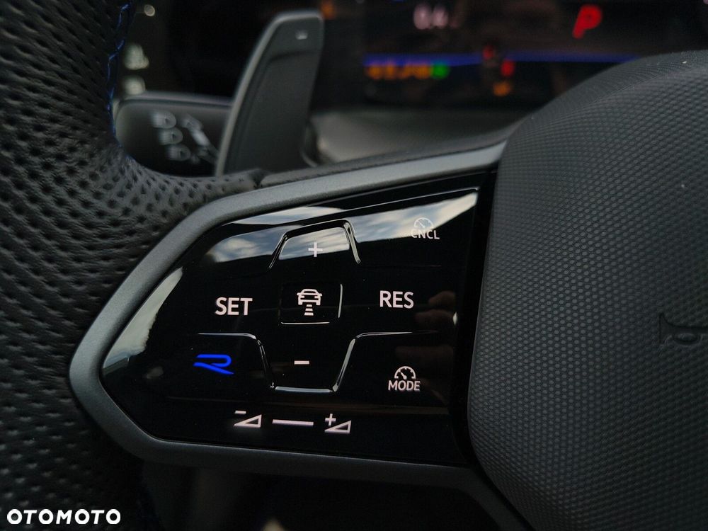 Volkswagen Golf - 18
