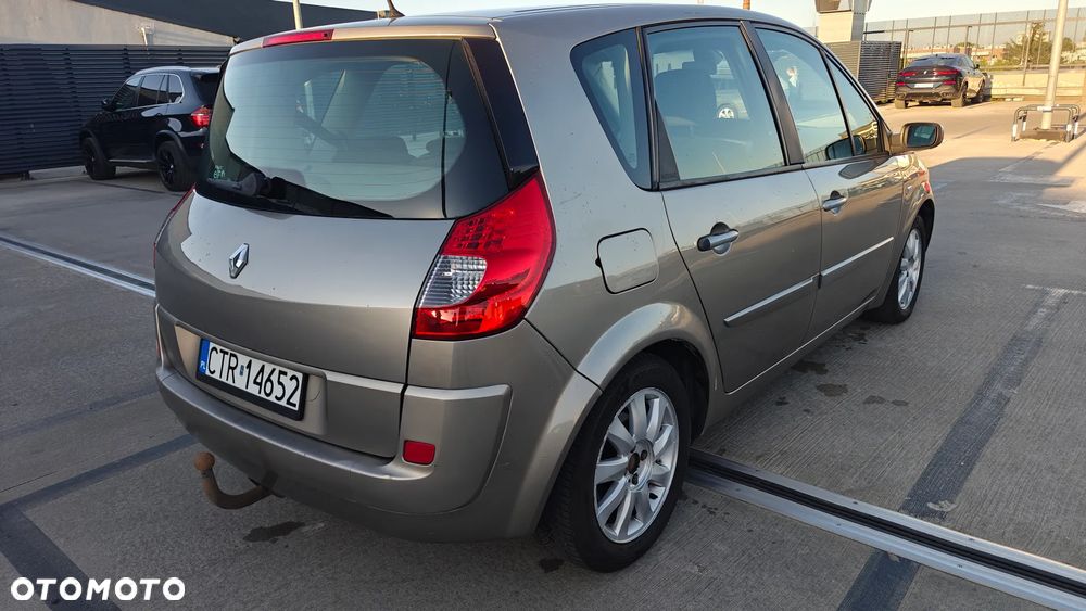 Renault Scenic 1.6 16V Expression - 8