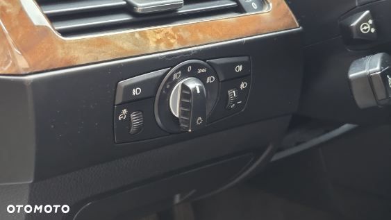 BMW Seria 5 520d - 7