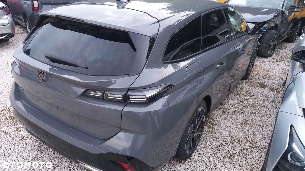 Peugeot 308 - 1