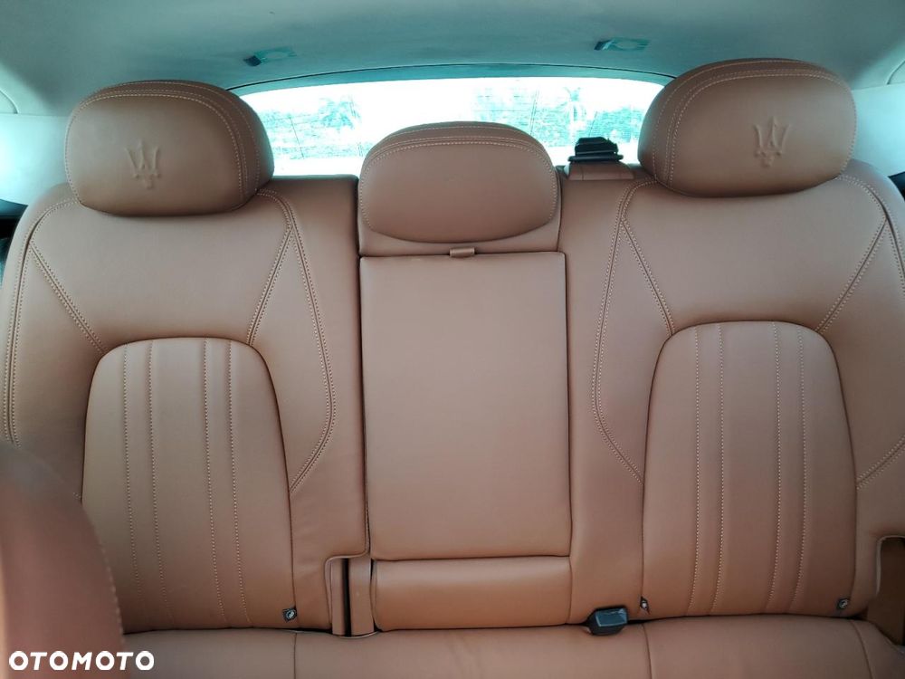 Maserati Levante Q4 - 12