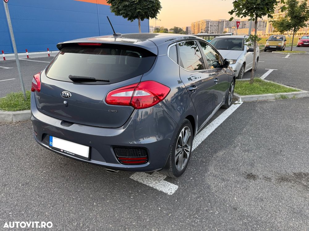 Kia Ceed 1.6 DSL HP GT Line - 11