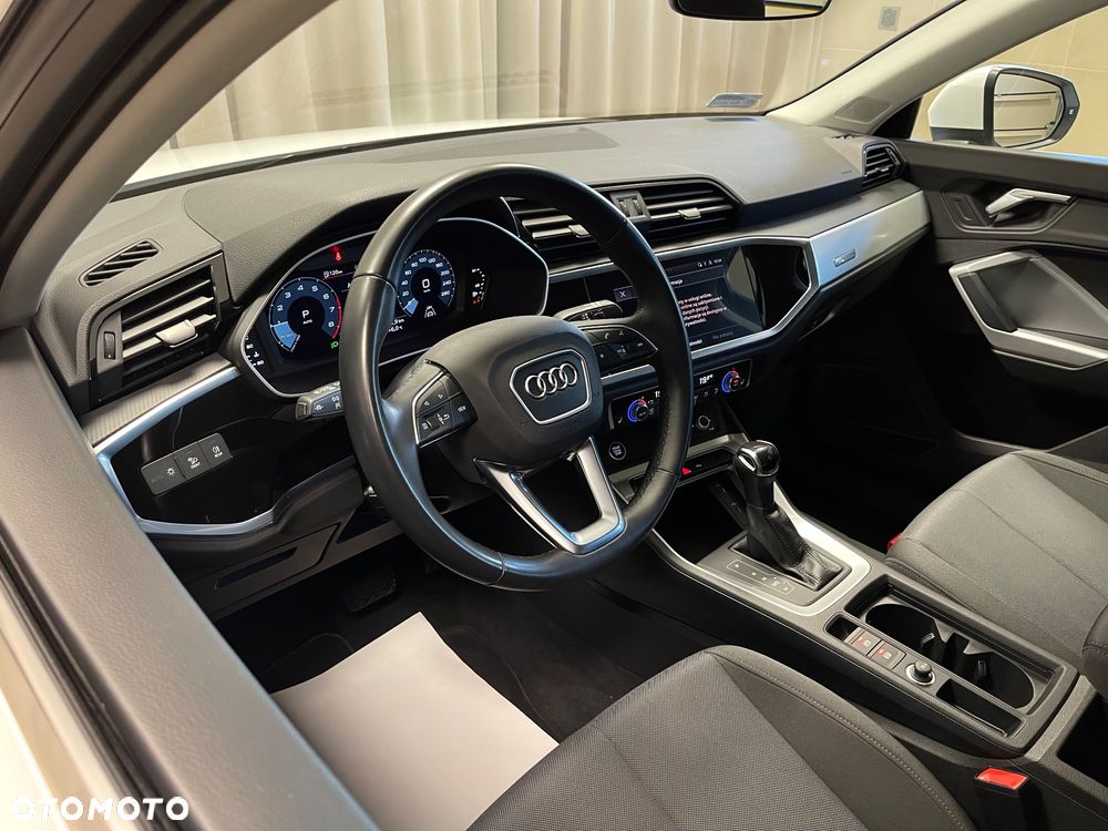 Audi Q3 Sportback - 8