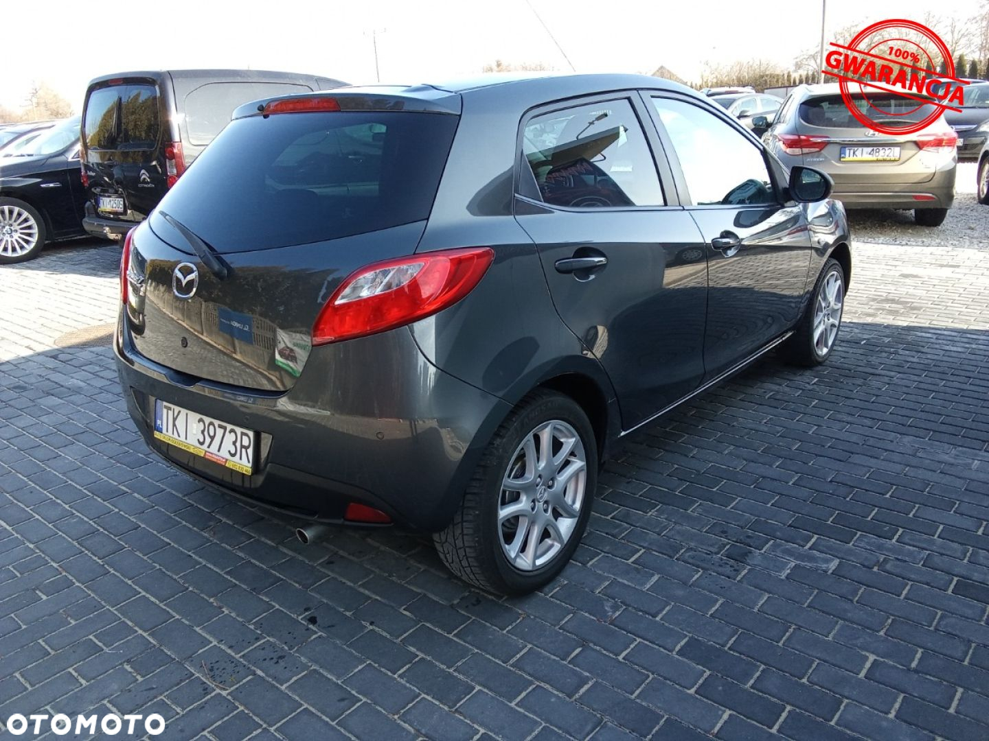 Mazda 2 - 9