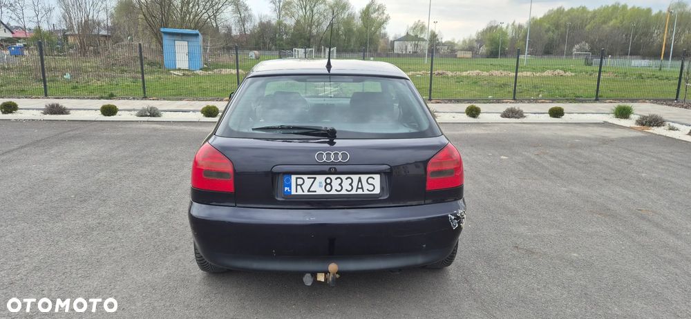 Audi A3 3-drzwiowe 1.8T Ambiente - 6