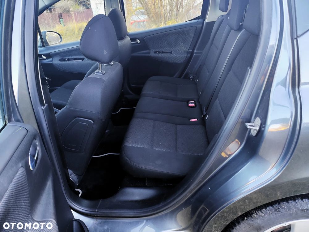 Peugeot 207 - 11
