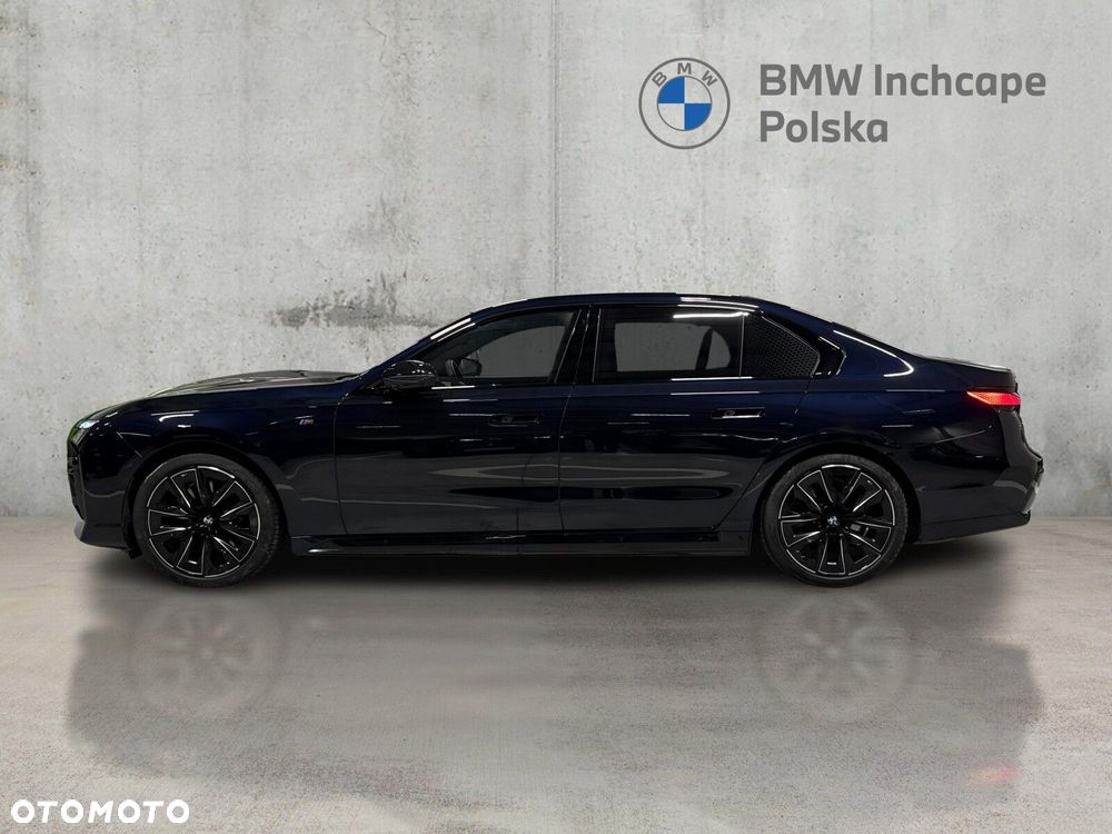 BMW i7 - 2
