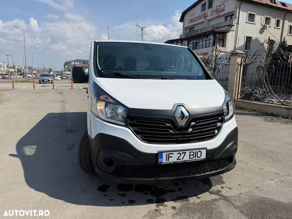 Renault Trafic - 12