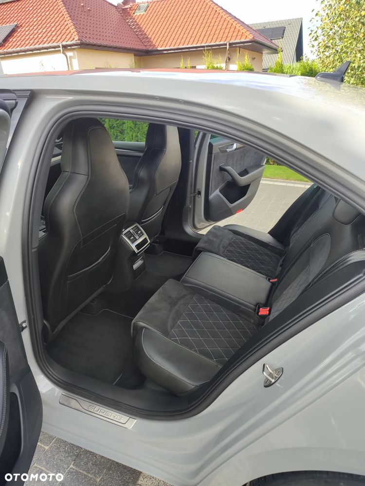 Skoda Superb 2.0 TDI SCR 4x4 Sportline DSG - 7
