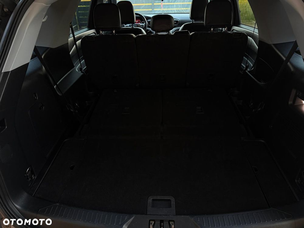 Ford Explorer - 25