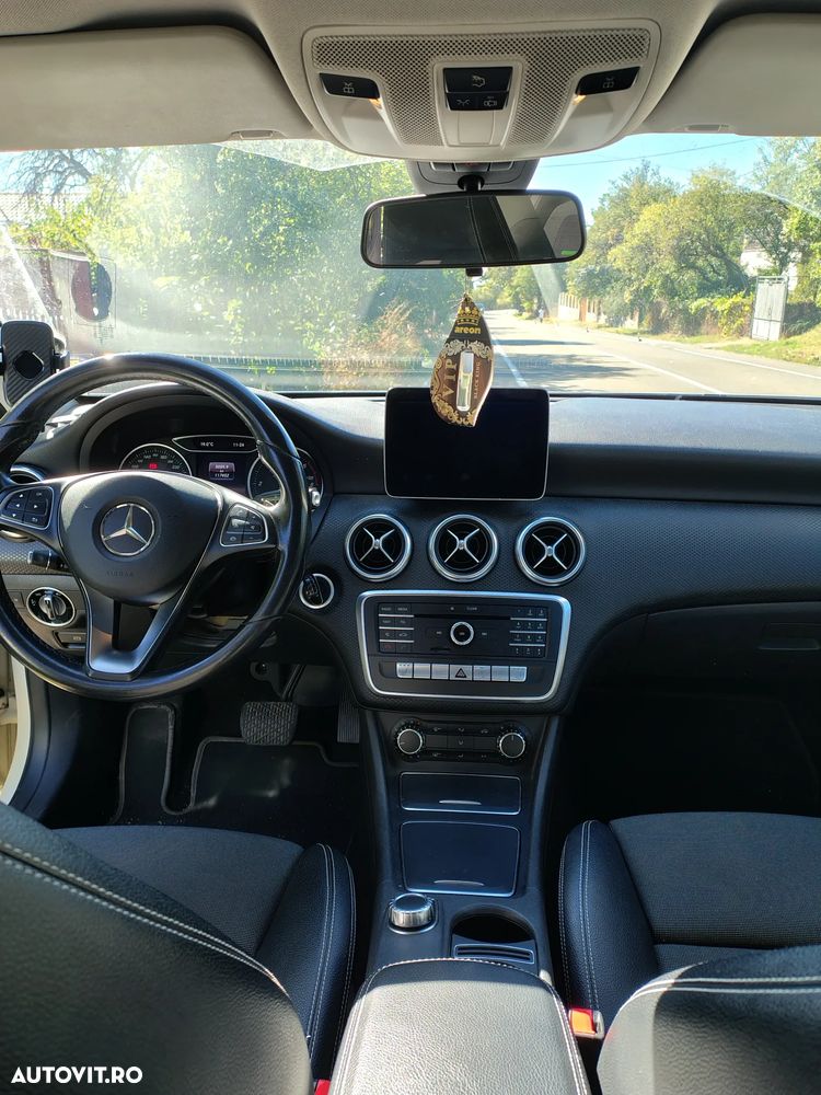 Mercedes-Benz A 180 - 6