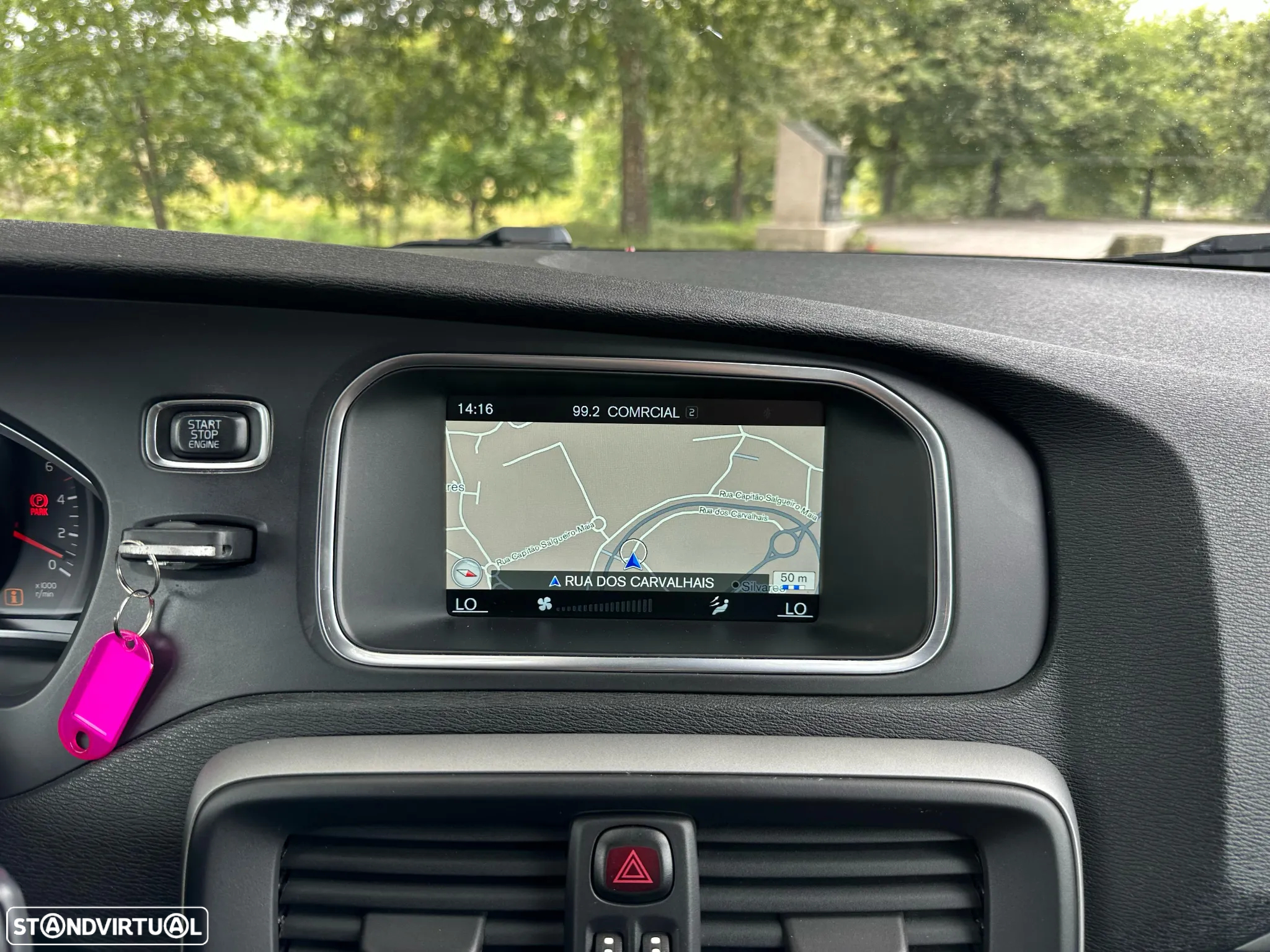 Volvo V40 2.0 D2 Momentum Eco - 23