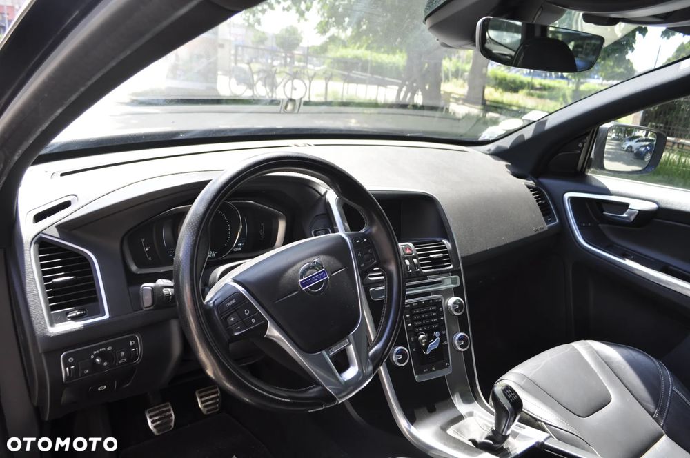 Volvo XC 60 D4 Drive-E R-Design Kinetic - 13