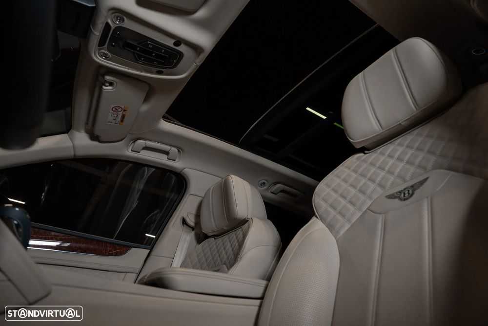 Bentley Bentayga Hybrid - 22
