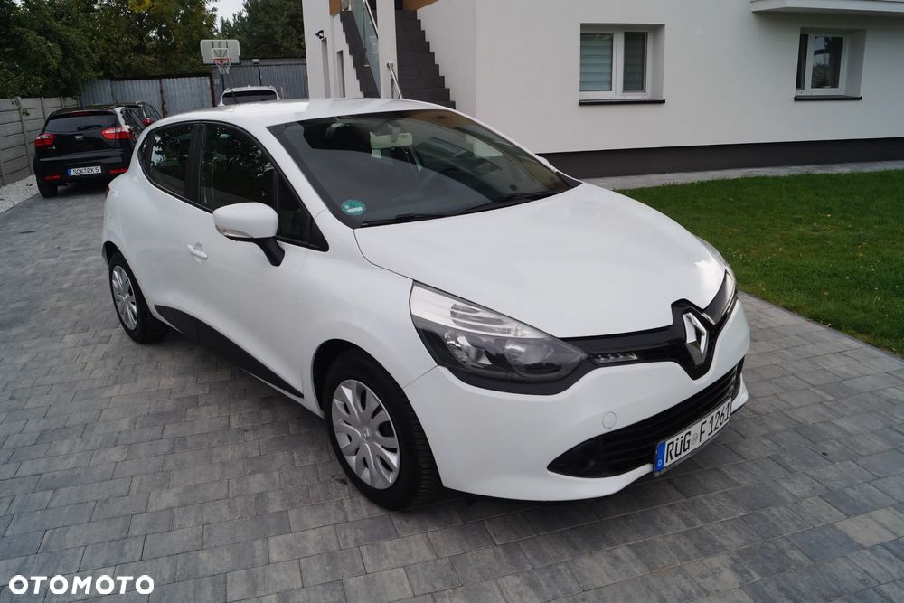 Renault Clio 1.2 16V 75 LIMITED - 4