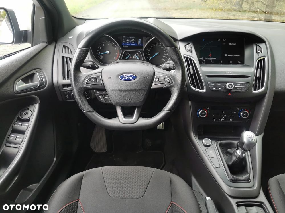 Ford Focus 1.5 EcoBoost STart-Stopp-System ST-LINE - 31