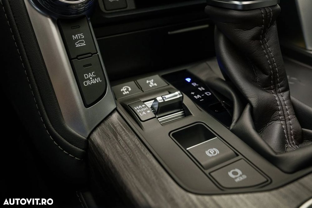 Toyota Land Cruiser - 16