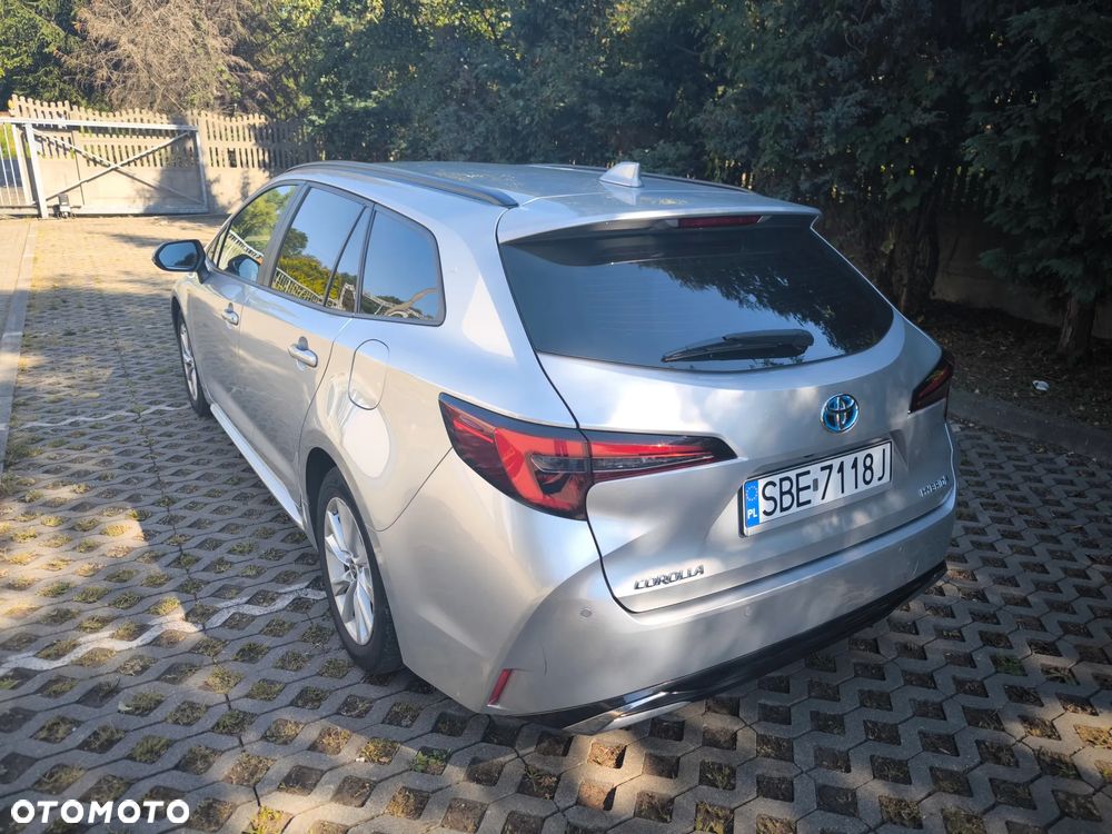 Toyota Corolla 1.8 Hybrid GPF Executive - 3
