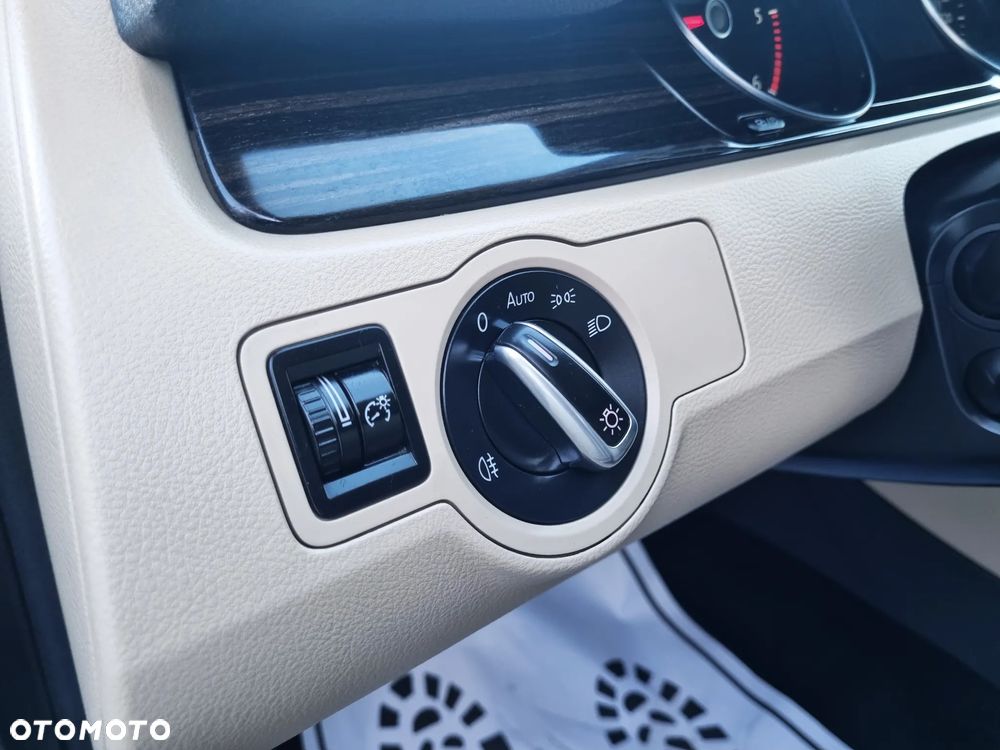 Volkswagen CC 2.0 TDI BlueMotion Technology - 27