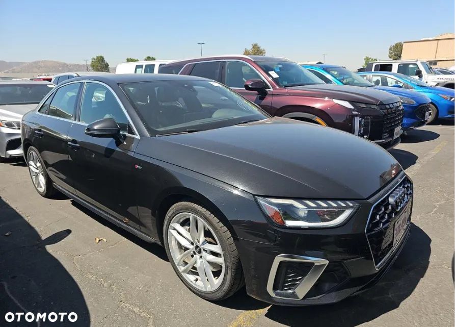 Audi A4 Limousine 45 TFSI quattro S tronic S line - 1
