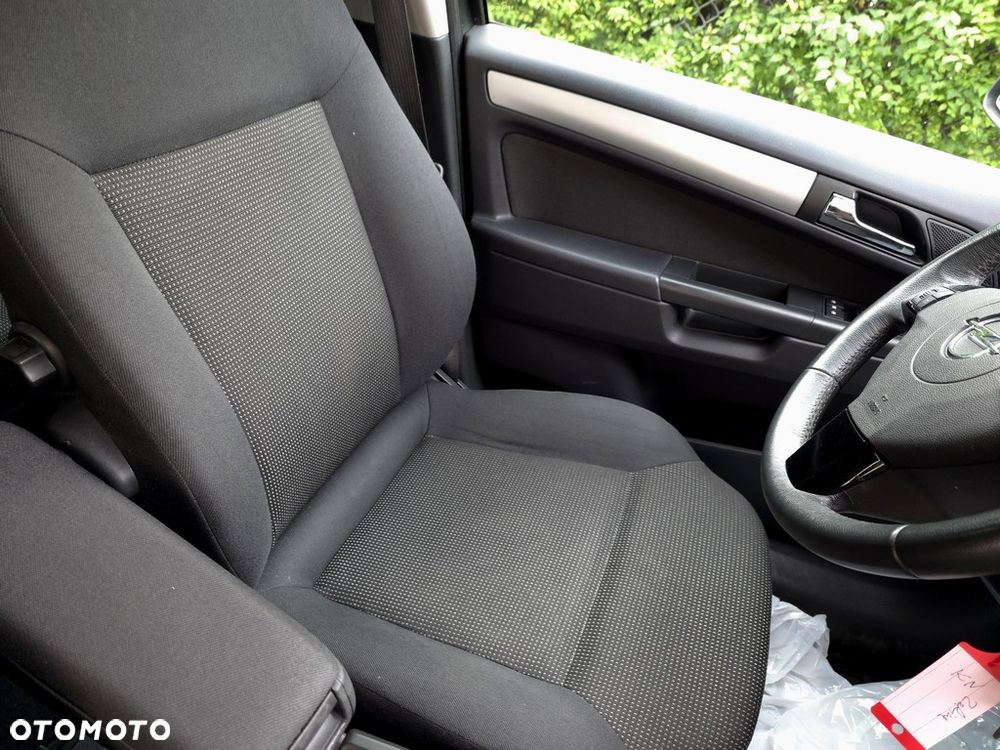 Opel Zafira 1.8 Cosmo - 10