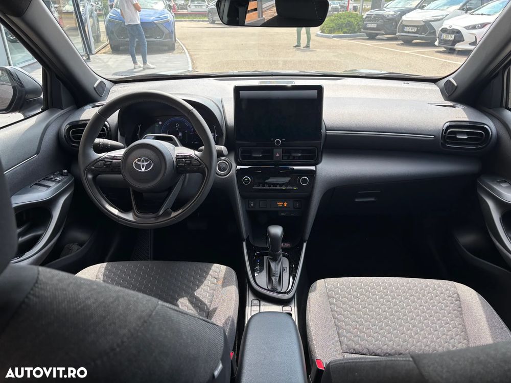 Toyota Yaris Cross 1.5 VVT-i HSD 4x2 Dynamic - 18