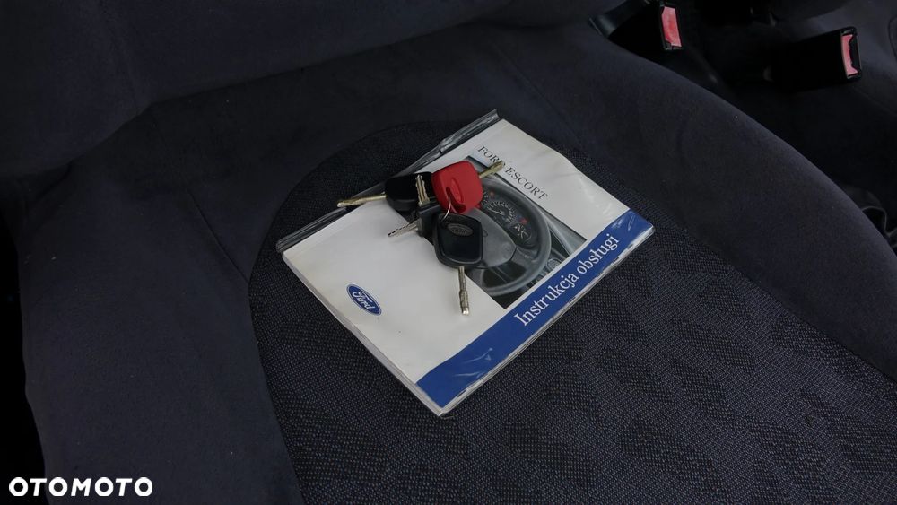 Ford Escort 1.3 CL - 17