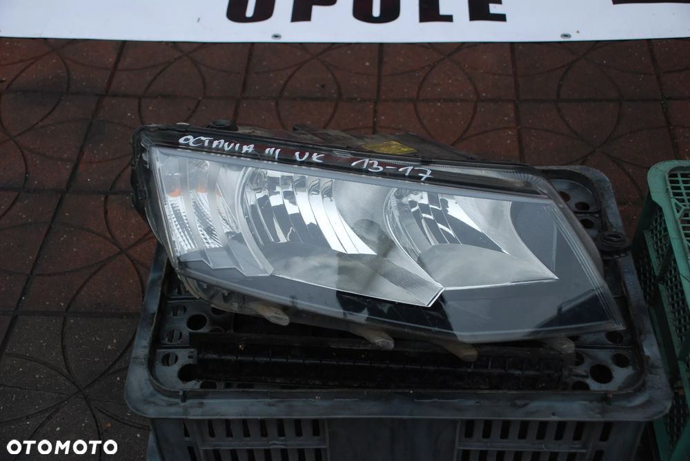 skoda octavia III lampa prawa UK WYSYŁKA - 2