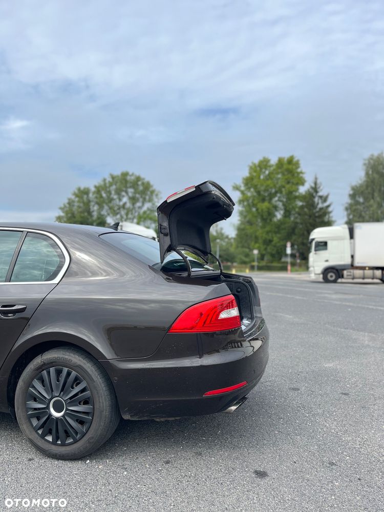Skoda Superb - 17