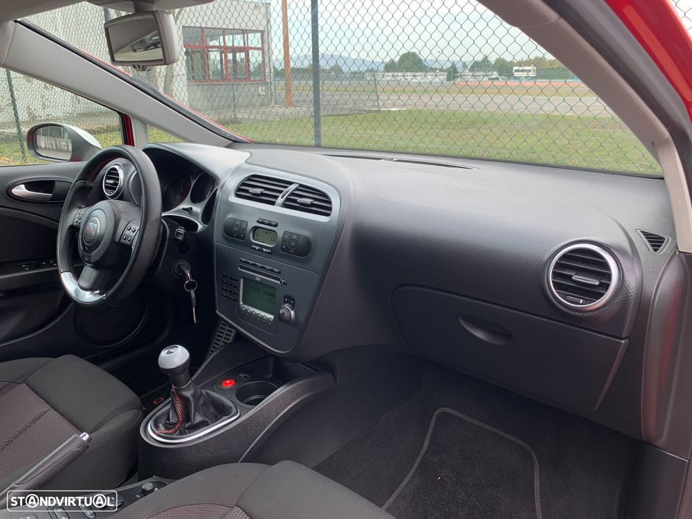SEAT Leon 1.4 TSI Linea R - 37